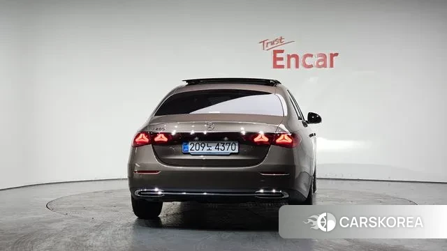 Mercedes-Benz E-Class W214 id 3644401 из Кореи 13