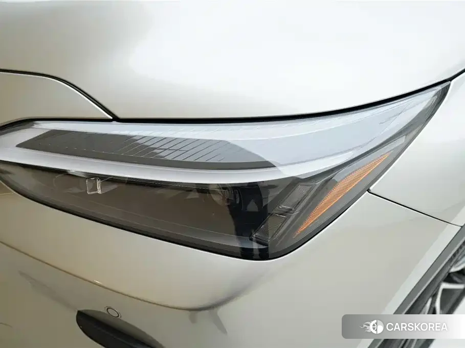 Lexus NX id 4539145 из Китая 14