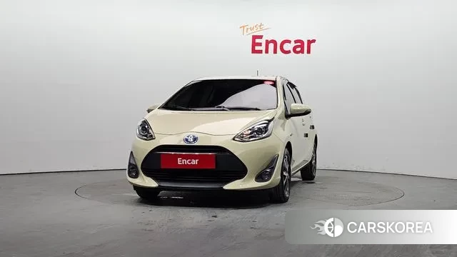 Toyota Prius C id 3494635 из Кореи 13
