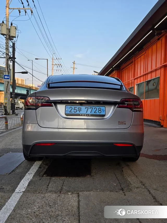 Tesla Model X 2024 Серебряный из Кореи, фото 5