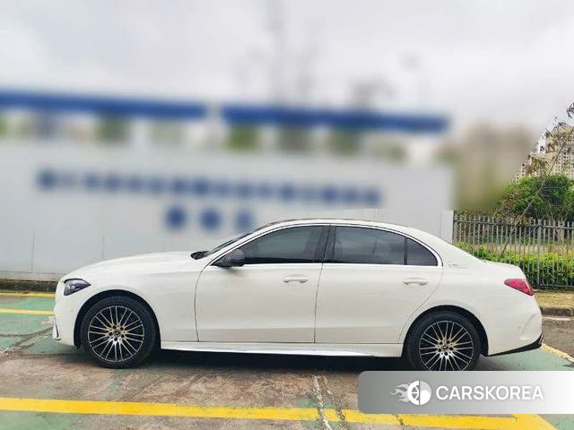 Mercedes-Benz Class C 2025 Белый из Китая, фото 5