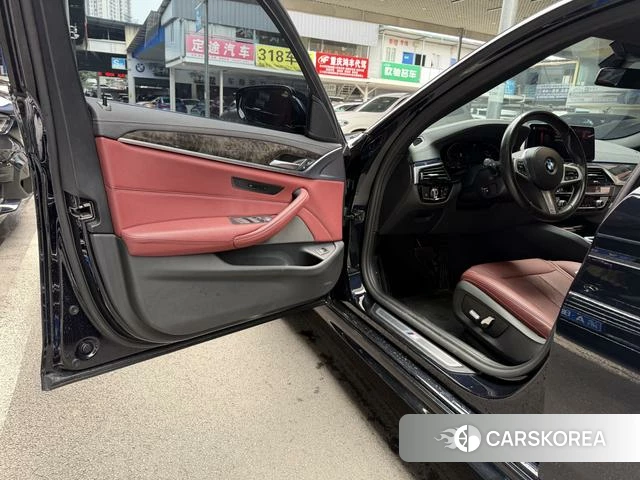 BMW 5 series id 4368361 из Китая 18