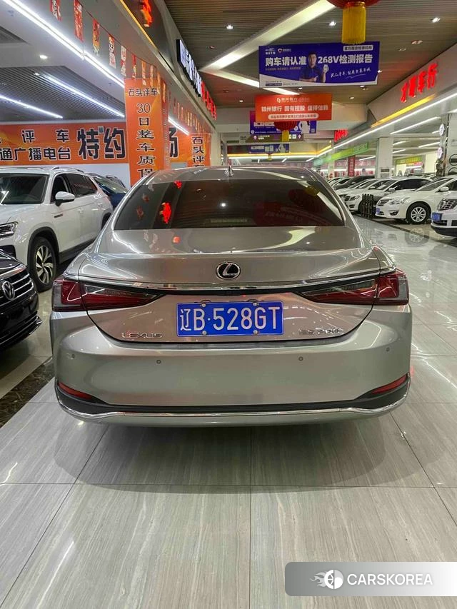 Lexus ES 2021 Шампань из Китая, фото 3