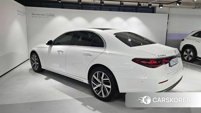 Mercedes-Benz E-Class W214 id 3864112 из Кореи 13