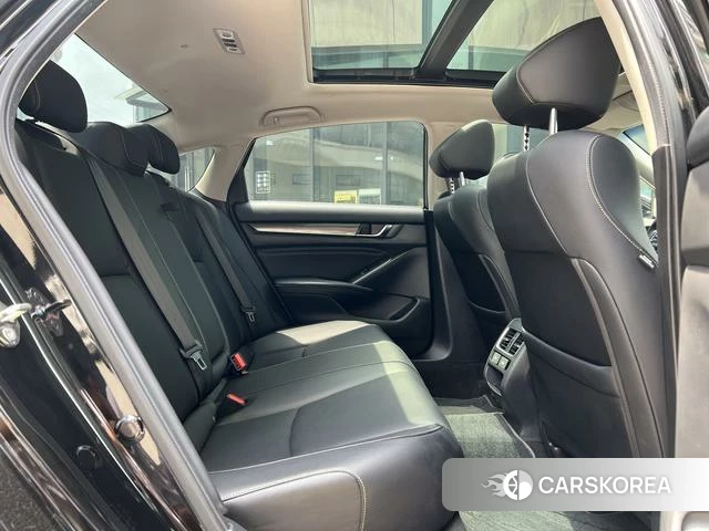 Honda Accord id 4342159 из Китая 16