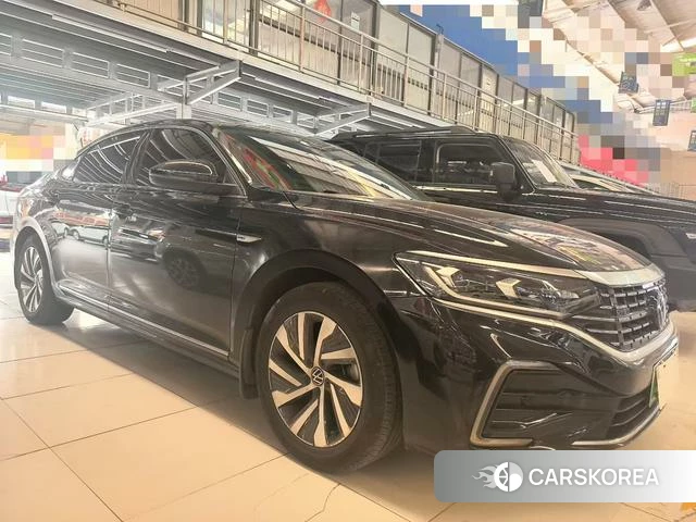 Volkswagen Passat PHEV 2023 Черный из Китая, фото 3