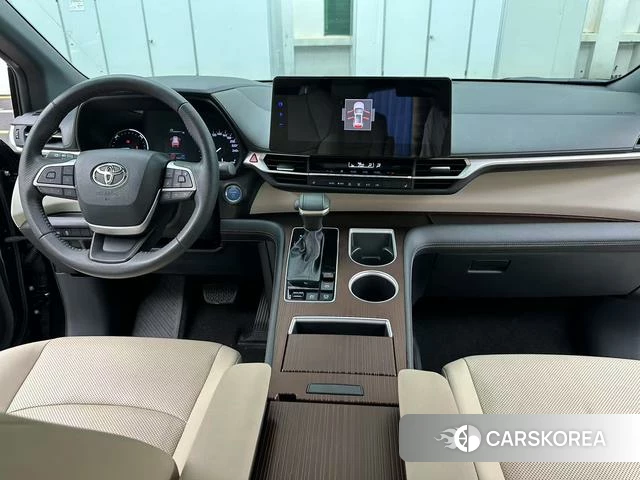 Toyota Saina 2022 Черный из Китая, фото 3
