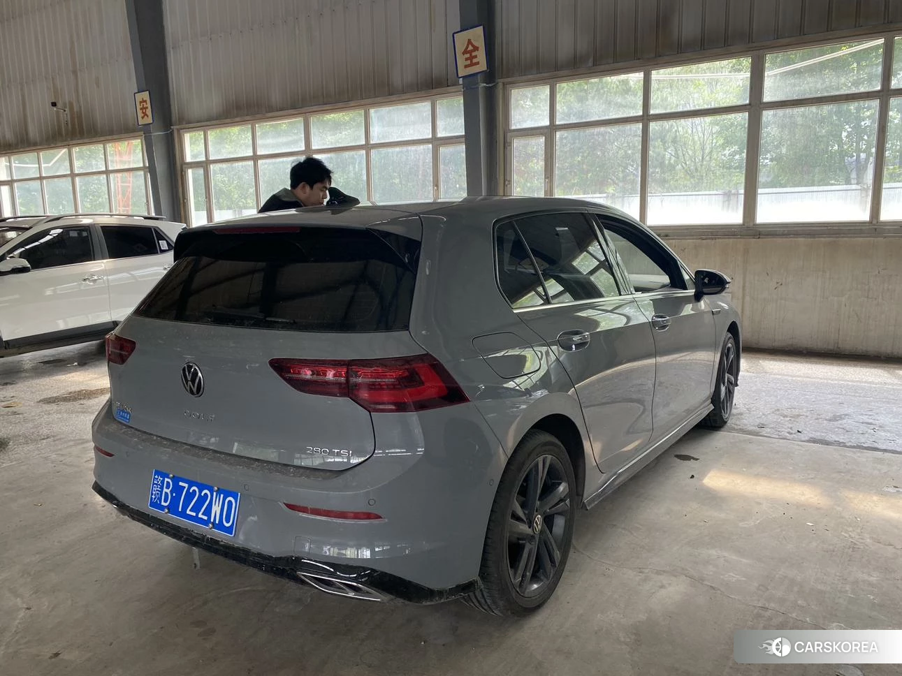 Volkswagen Golf 2022 Темно-серый из Китая, фото 4