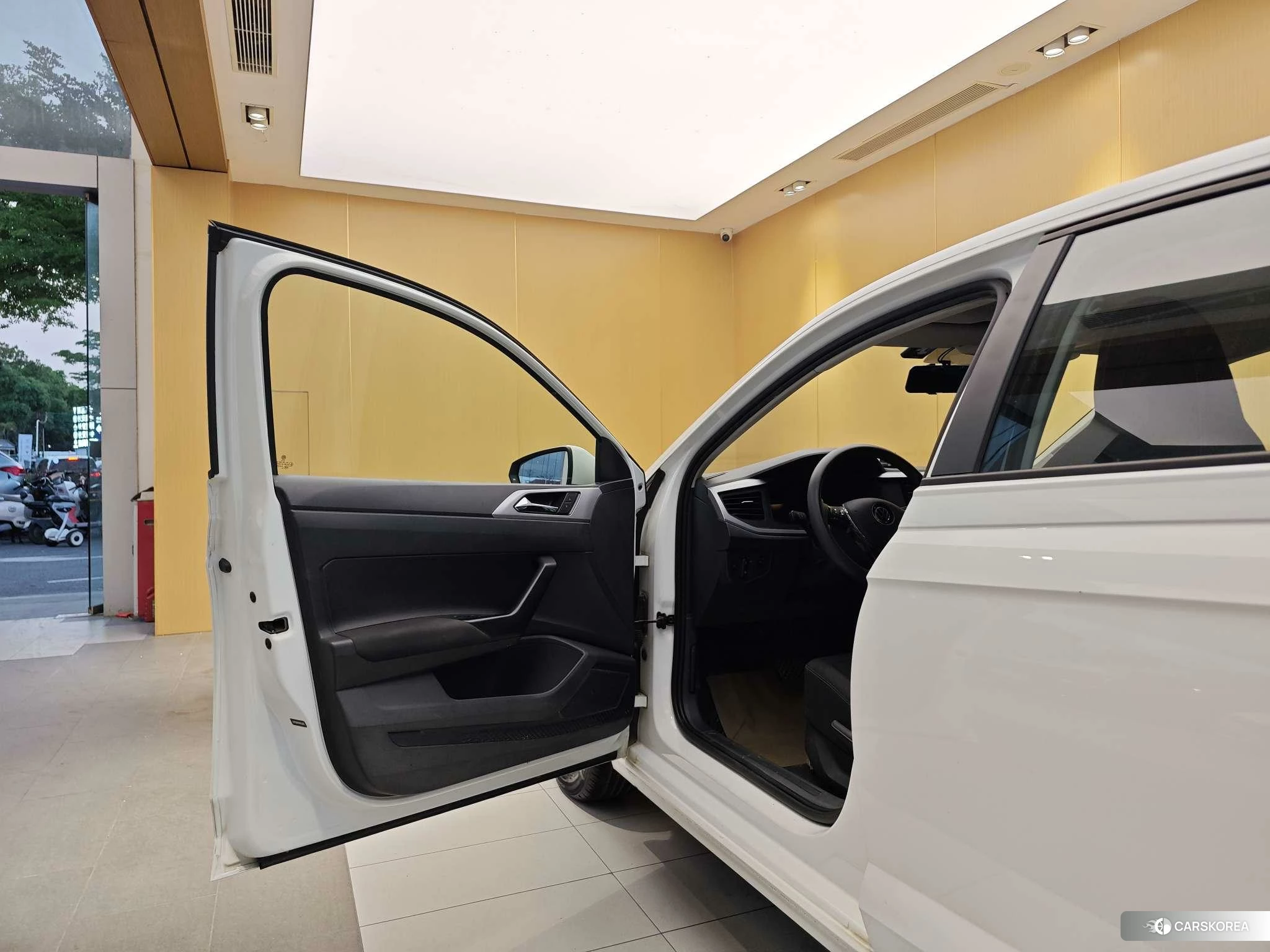 Volkswagen Polo id 4454762 из Китая 23