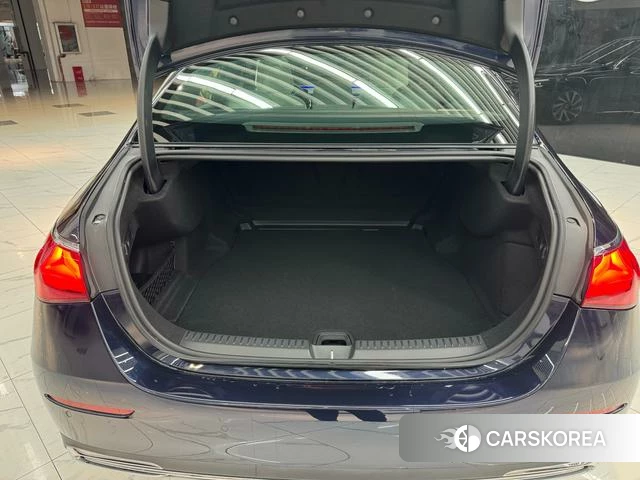 Mercedes-Benz E-class id 4353423 из Китая 13