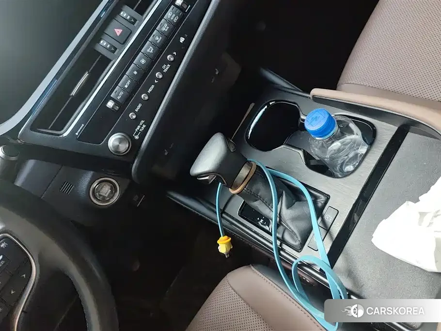 Lexus ES id 4629077 из Китая 9