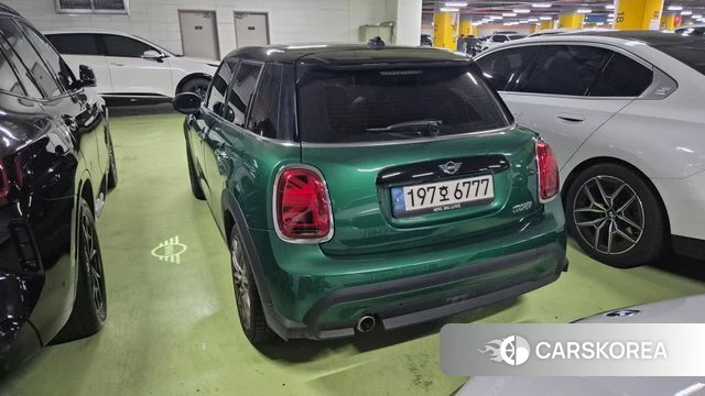 Mini Cooper 2022 Зеленый из Кореи, фото 3