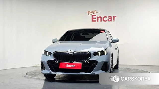 BMW 5 Series (G60) id 4734547 из Кореи 23