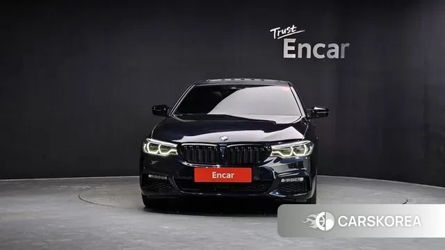 BMW 5 Series (G30) id 3687724 из Кореи 13