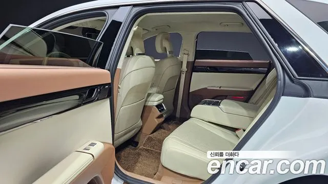 Hyundai Grandeur (GN7) id 2618976 из Кореи 13