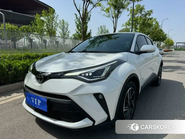 Toyota C-HR 2024 Белый из Китая, фото 3