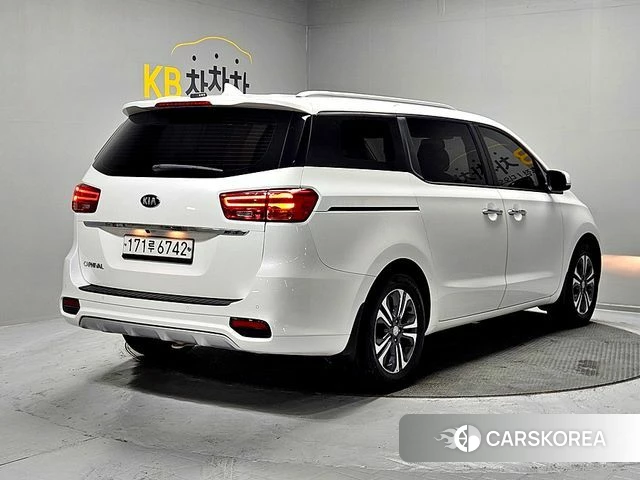 Kia The New Carnival id 4728027 из Кореи 10