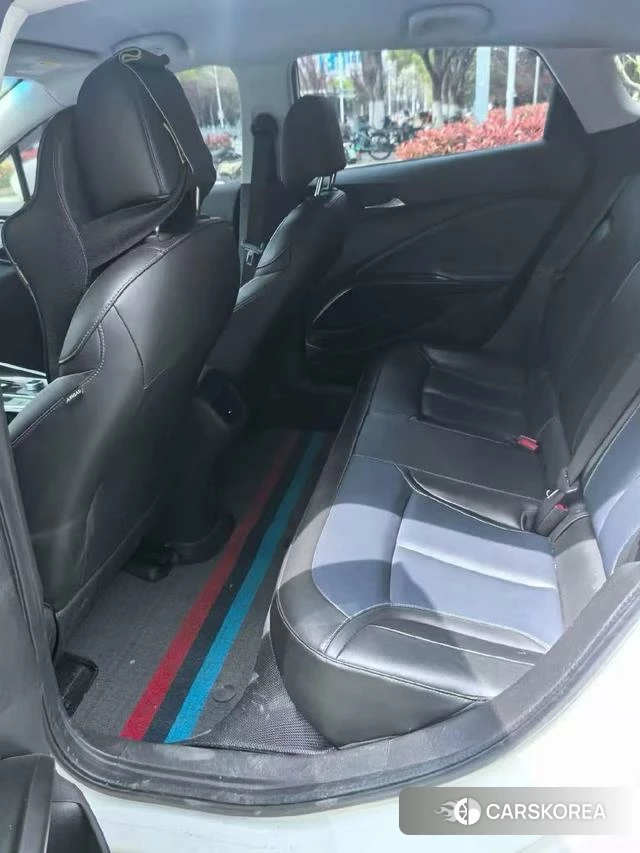 Buick Slightly blue 6 2019 Белый из Китая, фото 3