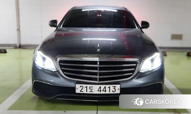 Mercedes-Benz E-Class W213 2018 Серый из Кореи, фото 6