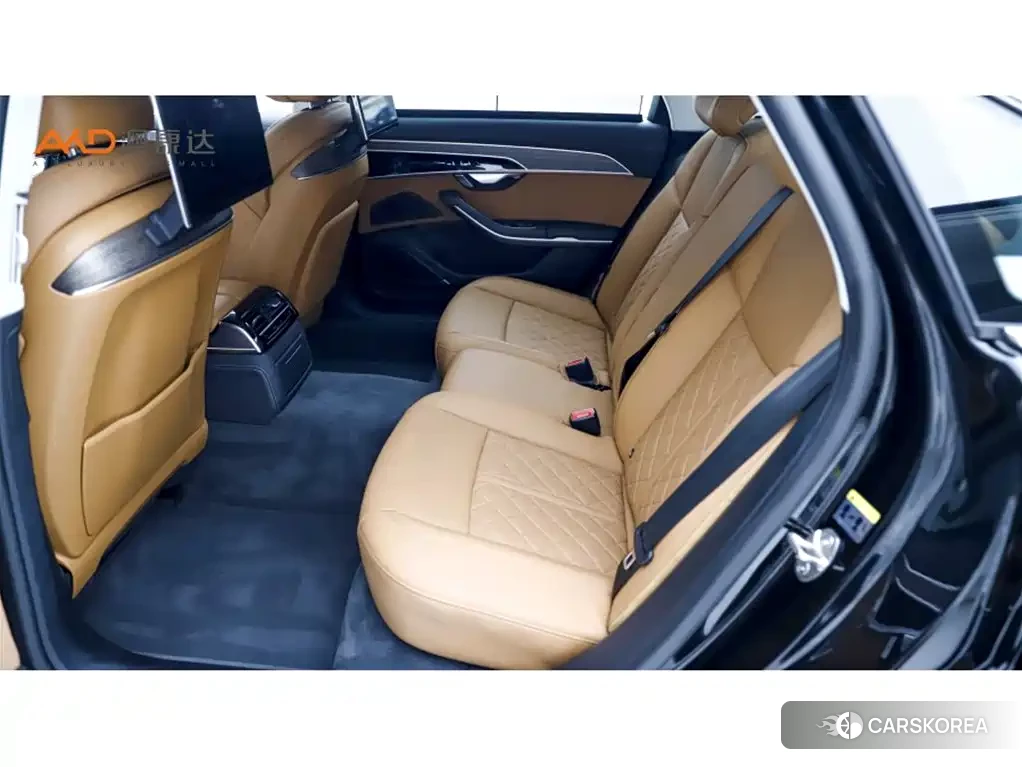 Audi A8 2023 Черный из Китая, фото 3