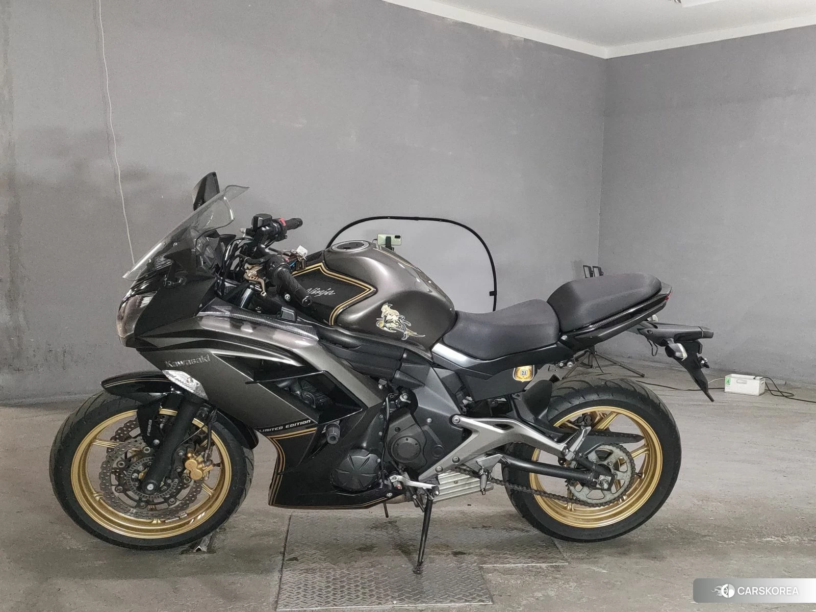 Проданный Kawasaki NINJA 400 id 4015256 из Японии