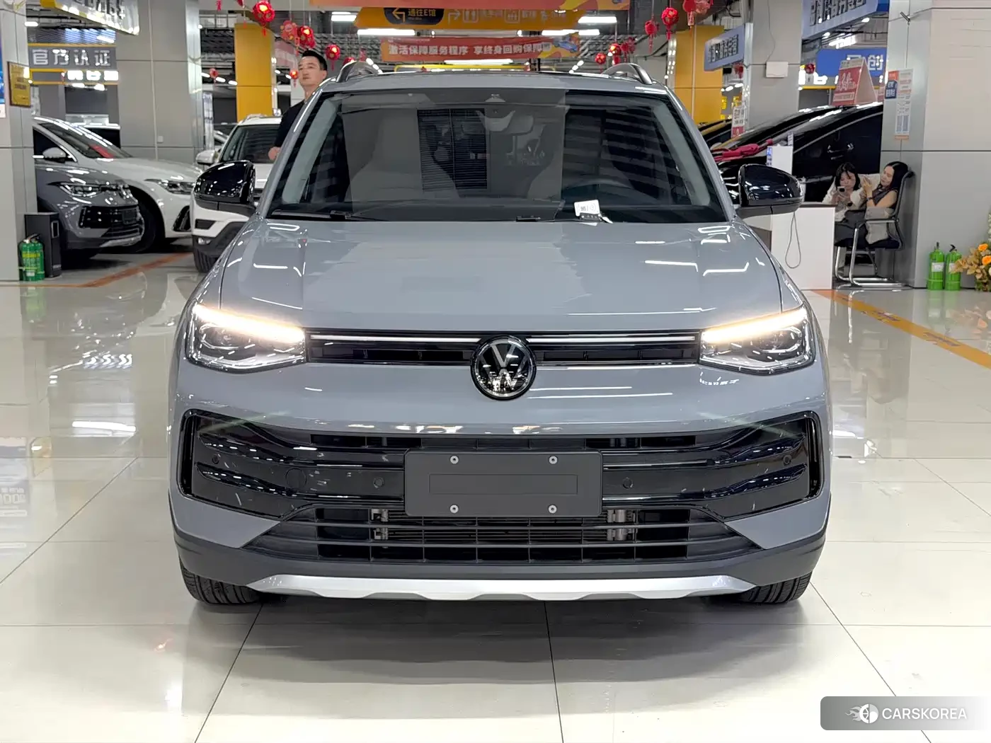 Volkswagen Tharu 2025 Silver/gray из Китая, фото 4