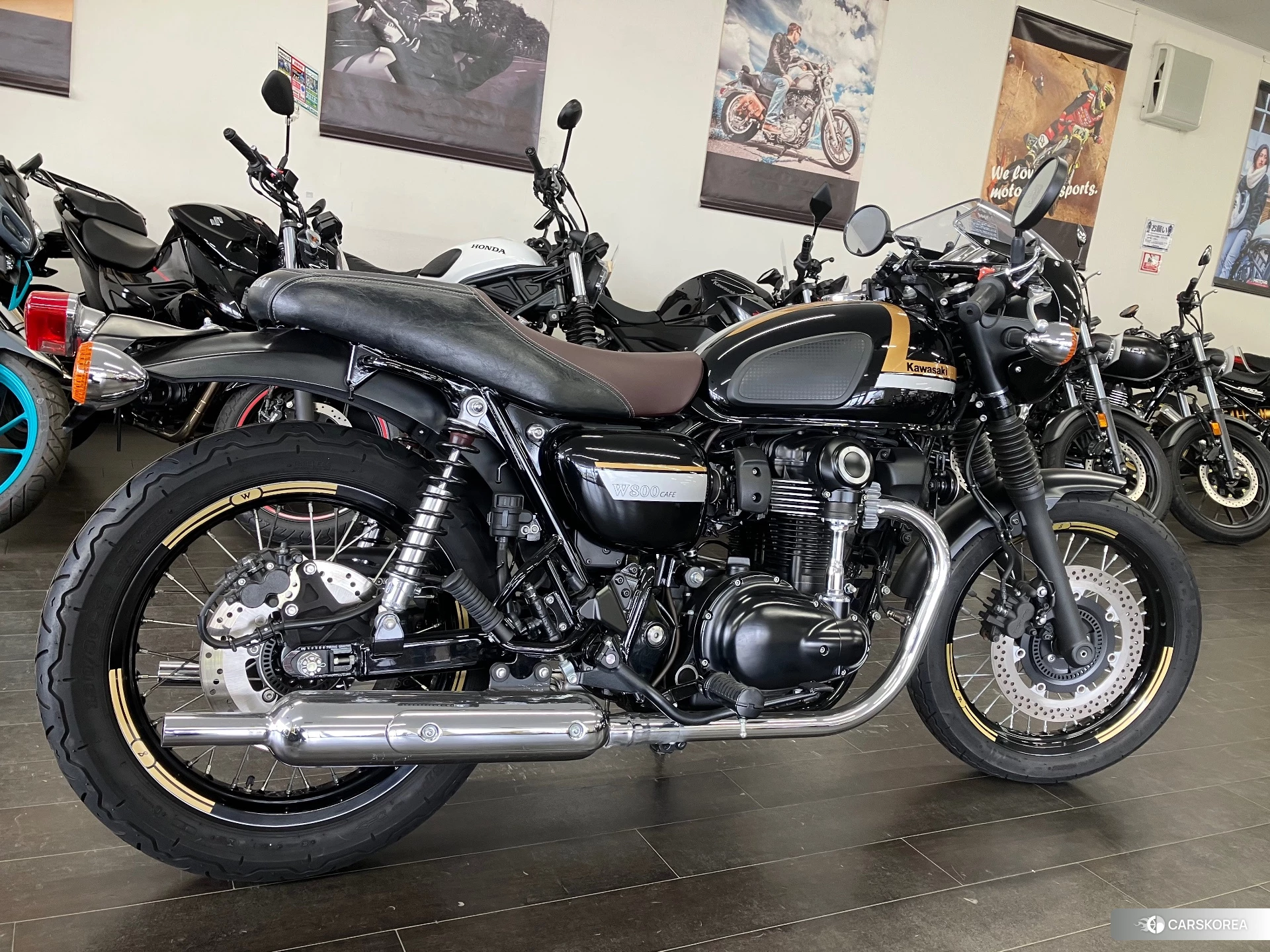 Kawasaki W800 CAFE 2022 из Японии