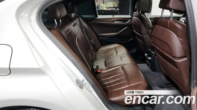 BMW 5 Series (G30) id 2679786 из Кореи 13