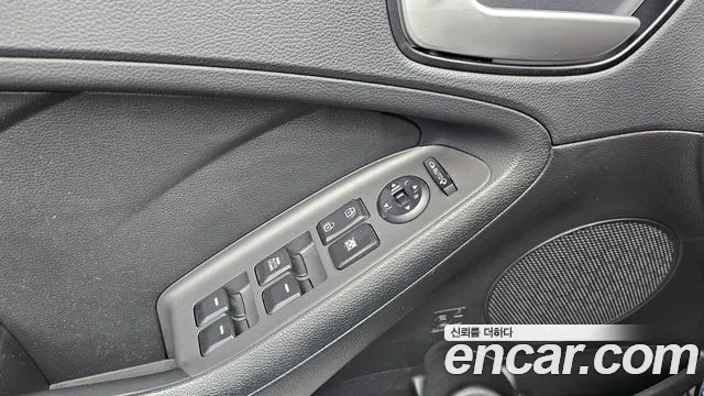 Kia The New K3 id 2665776 из Кореи 13