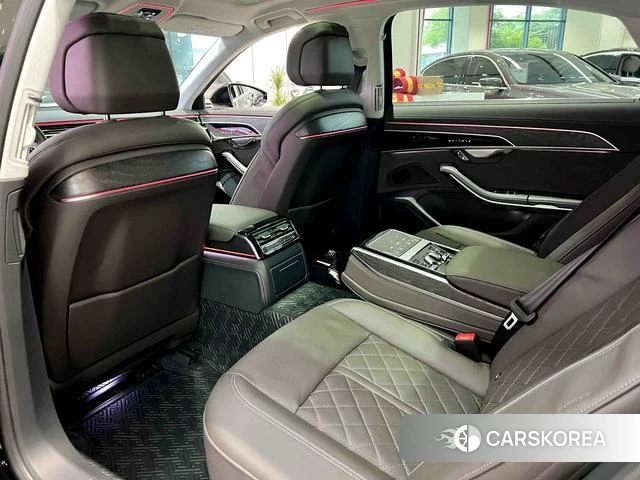 Audi A8 2024 Черный из Китая, фото 3