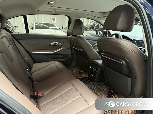 BMW 3 series id 4273154 из Китая 8