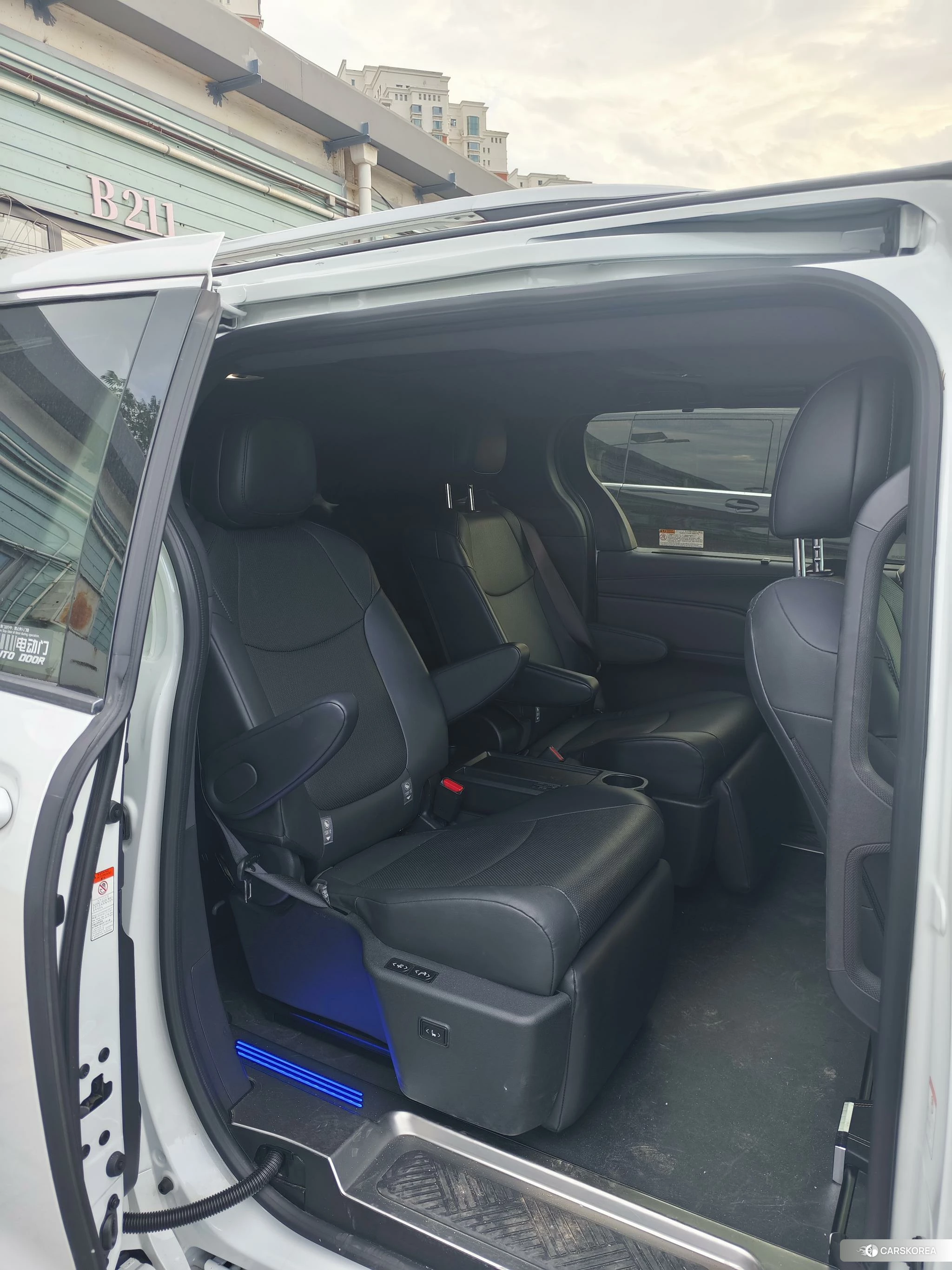 Toyota Granvia id 4513576 из Китая 12