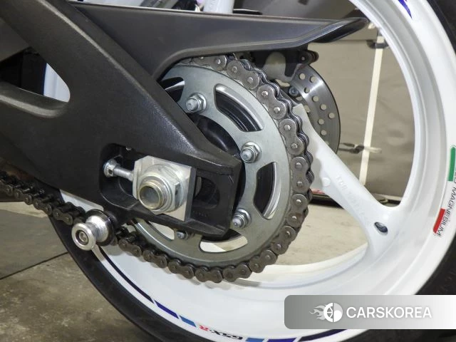 Suzuki GSX-R1000 id 3946865 из Японии 23