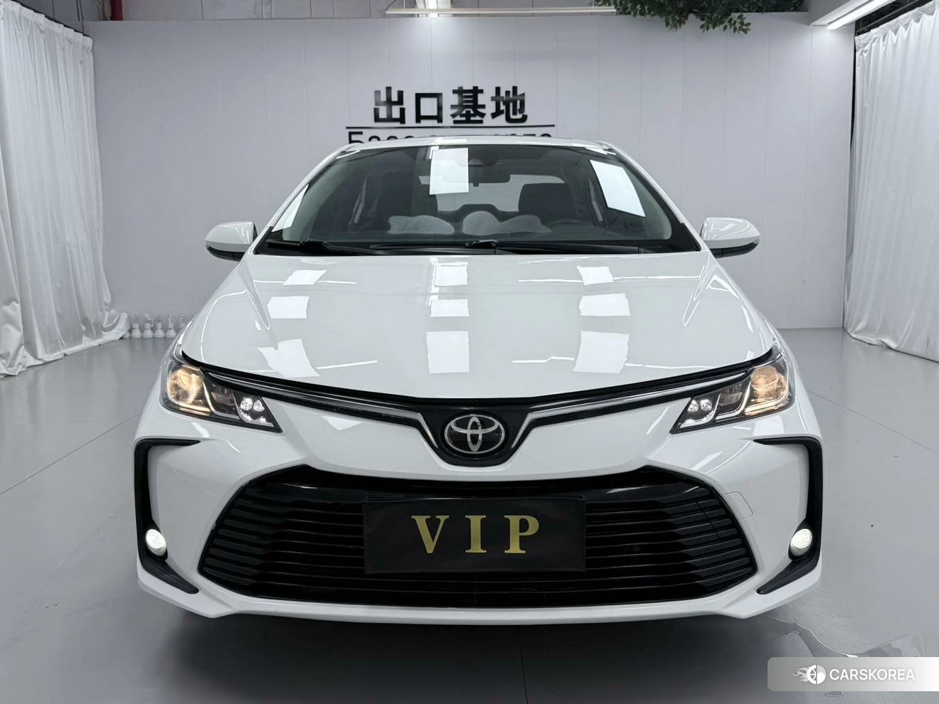Toyota Corolla 2023 Белый из Китая, фото 3