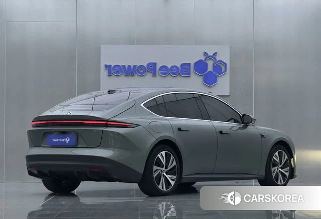 Weilai ET5 id 4190463 из Китая 17