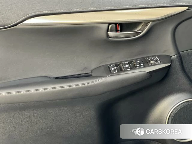 Lexus NX id 4213582 из Китая 10