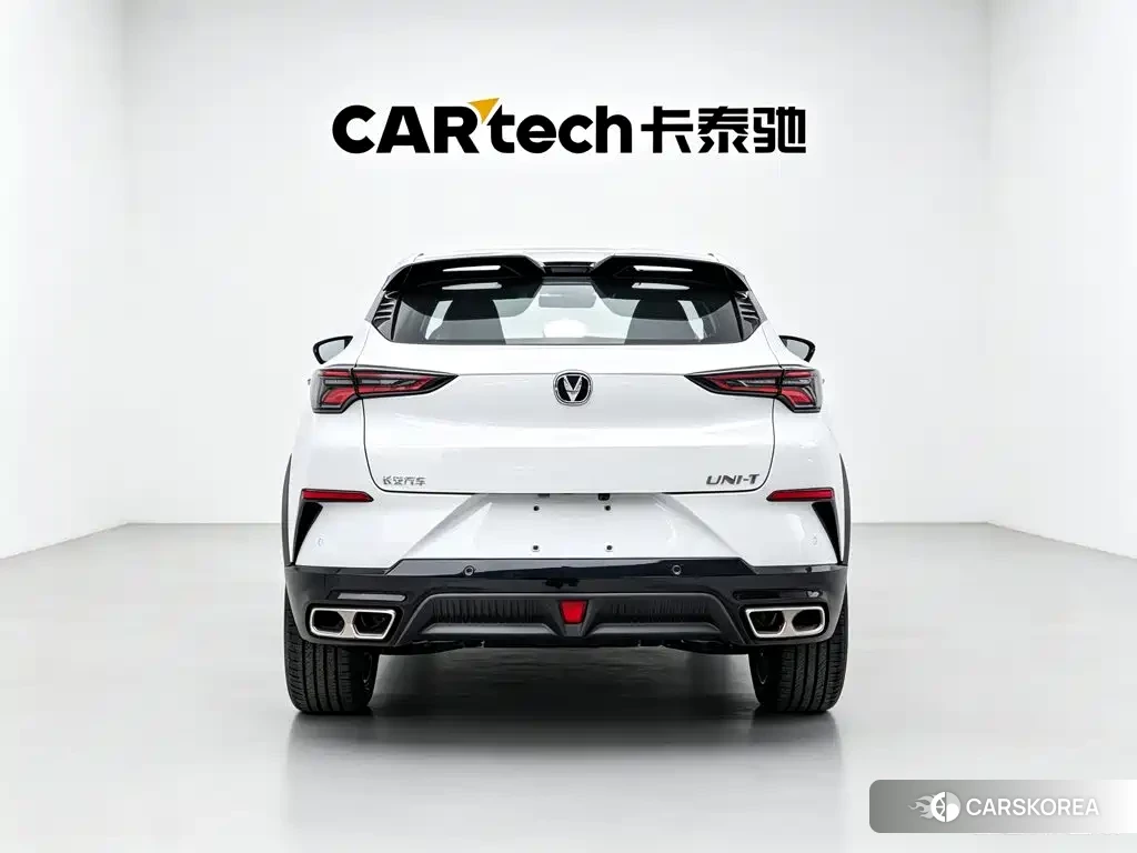 Chang'an Changan UNI-T 2026 Белый из Китая, фото 3