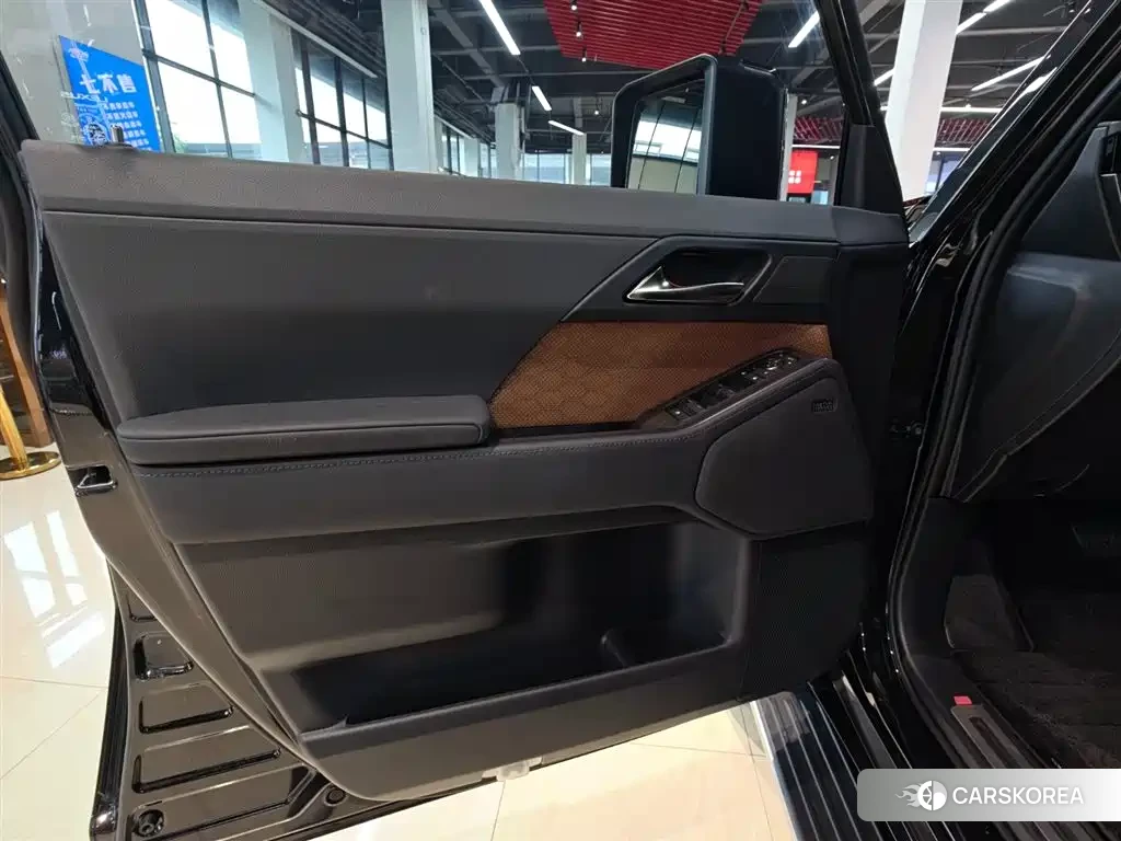Lexus GX id 4599622 из Китая 23