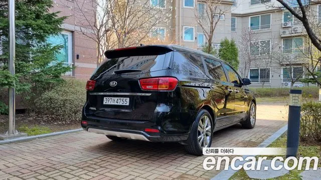 Kia The New Carnival id 2599526 из Кореи 13