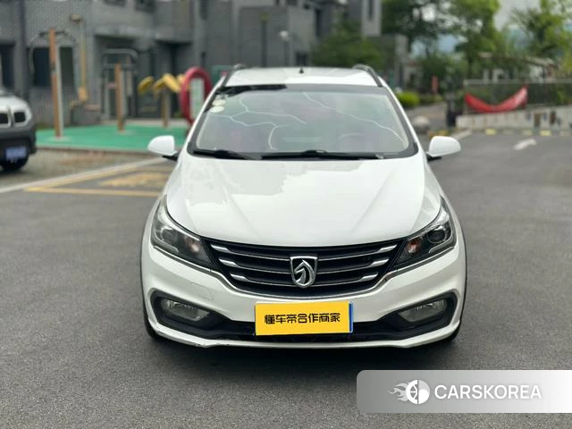 Baojun 310W 2018 Белый из Китая, фото 3