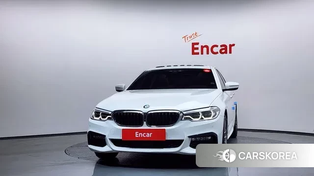 BMW 5 Series (G30) id 3698909 из Кореи 13