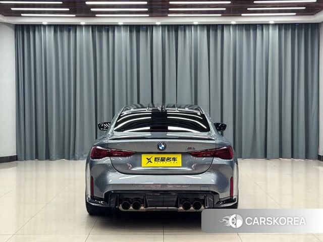 BMW M4 2025 Серебристо-серый из Китая, фото 3