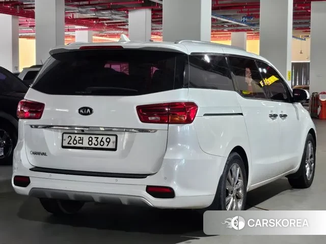 Kia The New Carnival 2018 Белый из Кореи, фото 6