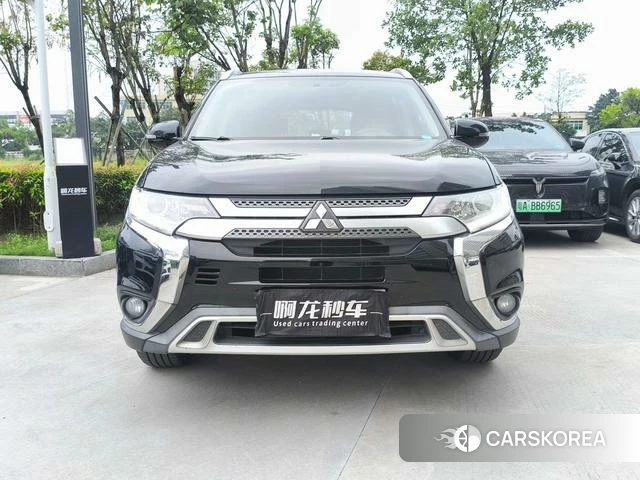 Mitsubishi  Outlander 2019 Черный из Китая, фото 3