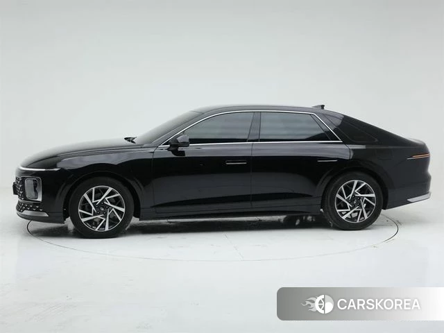 Hyundai Grandeur (GN7) id 3838901 из Кореи 13