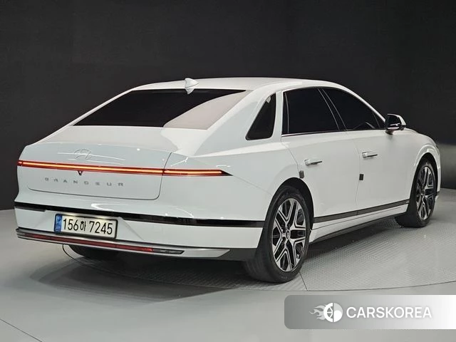 Hyundai Grandeur (GN7) id 4630996 из Кореи 13