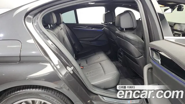 BMW 5 Series (G30) id 2790697 из Кореи 13