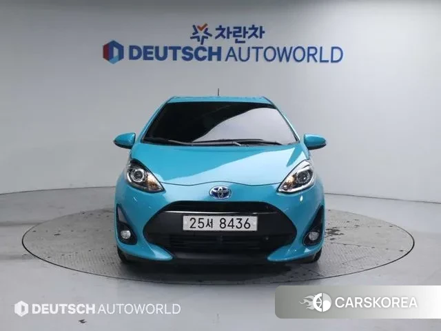 Toyota Prius C id 3593408 из Кореи 13