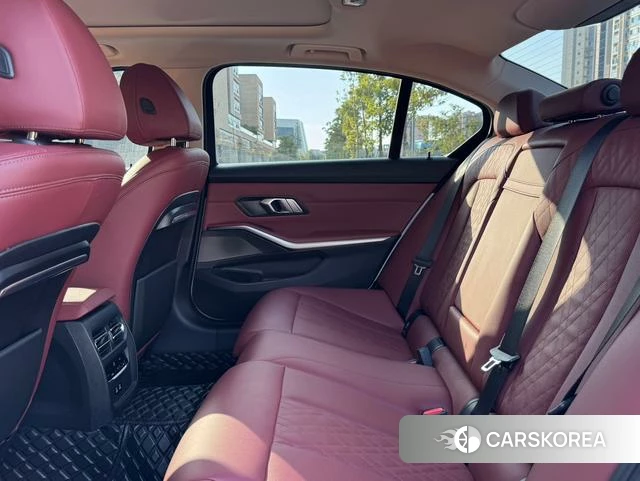 BMW 3 series 2022 Белый из Китая, фото 3