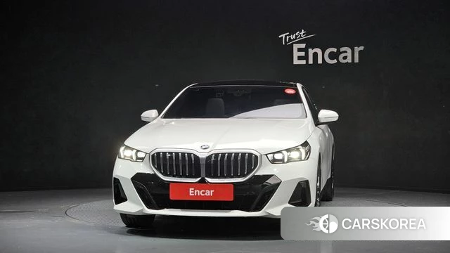 BMW 5 Series (G60) id 4279591 из Кореи 23